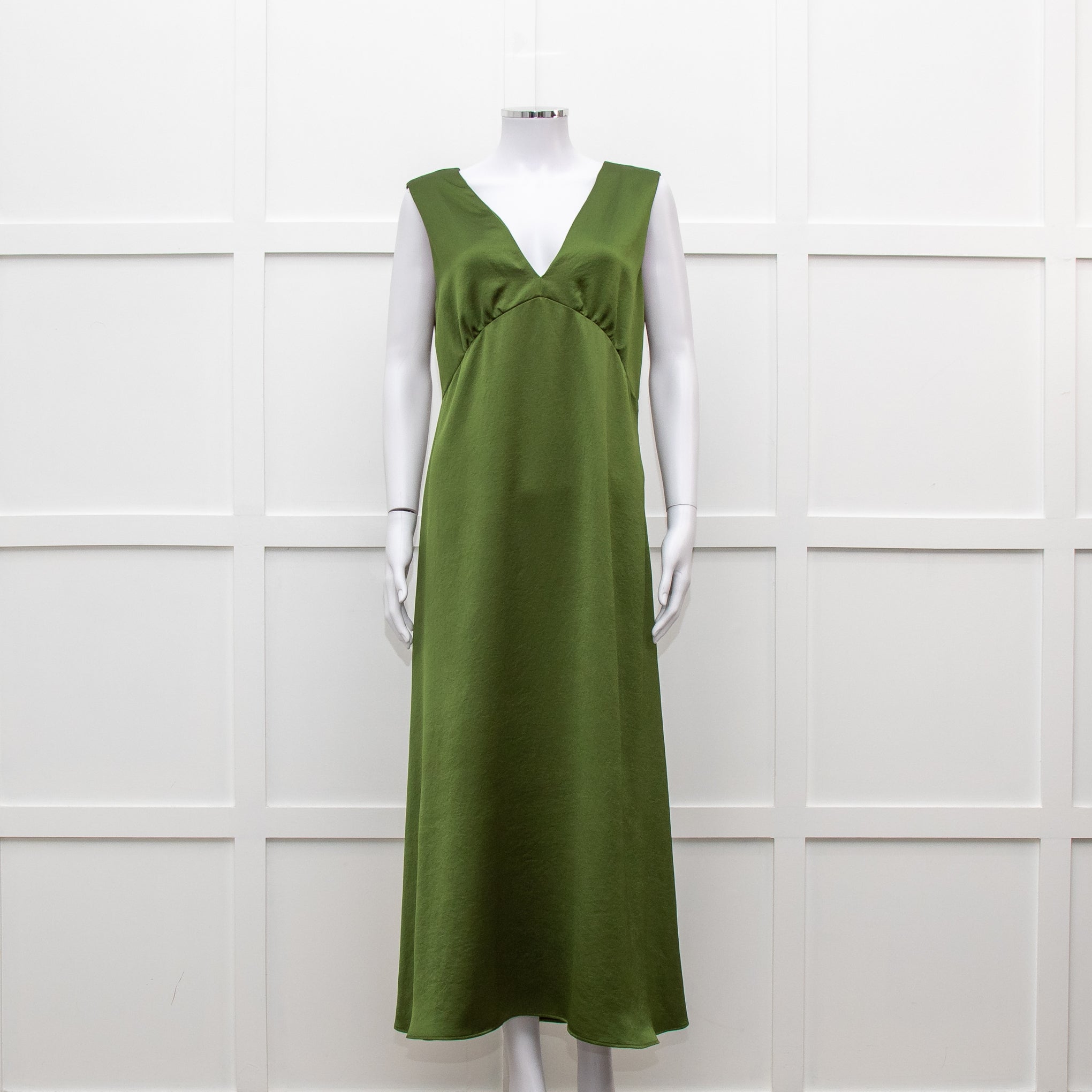 Weekend Max Mara Green Satin Sleeveless Midi Dress – Phoenix Style