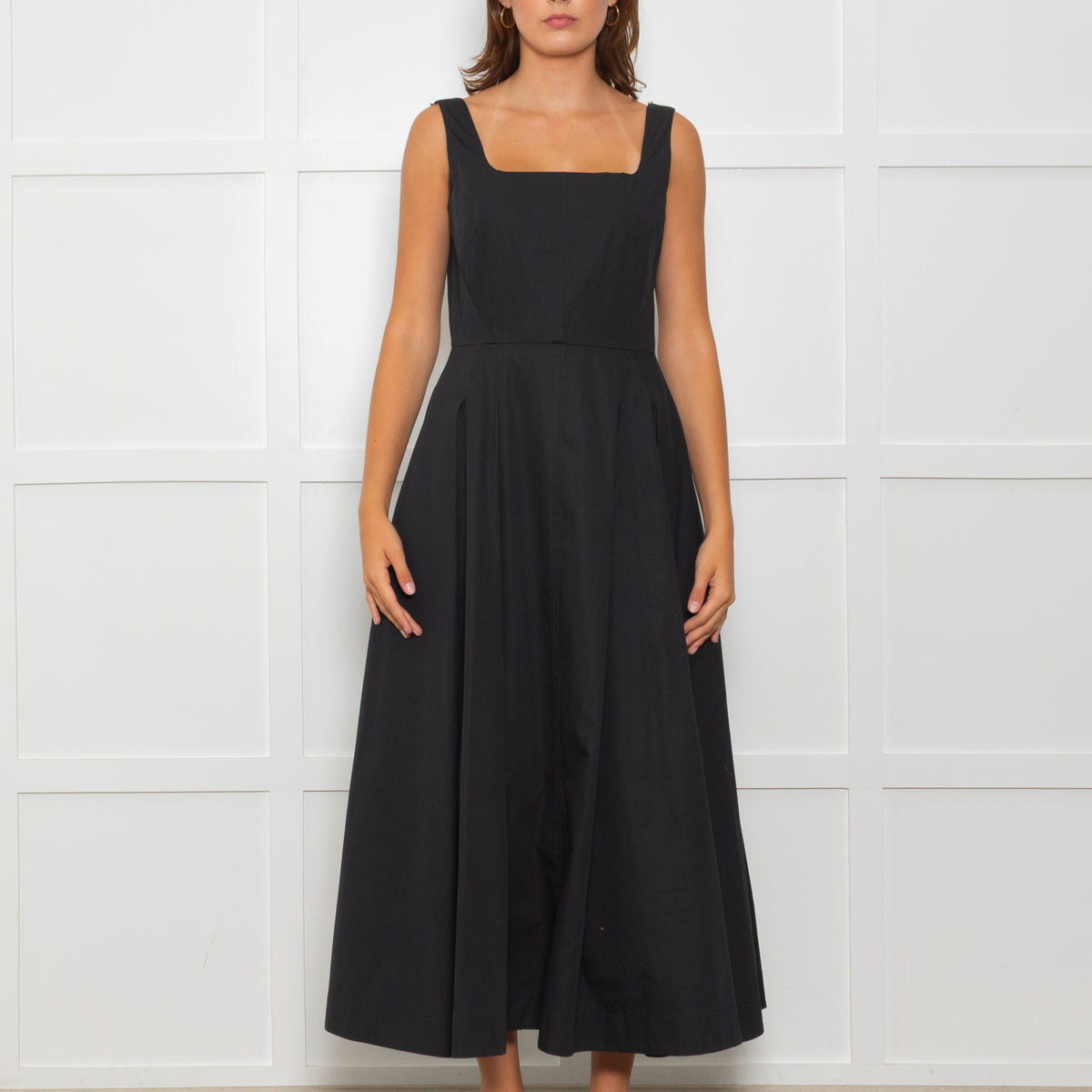 Sportmax Faida Black Square Scoop Neck Pleated Maxi Dress