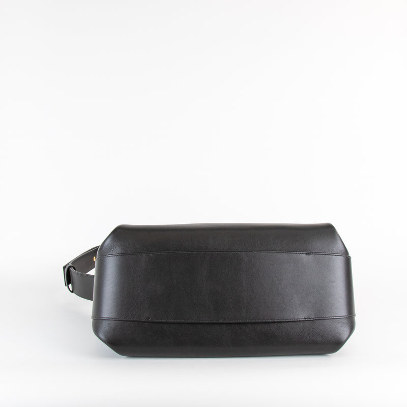 NEOUS Scorpius Leather Carryall Tote