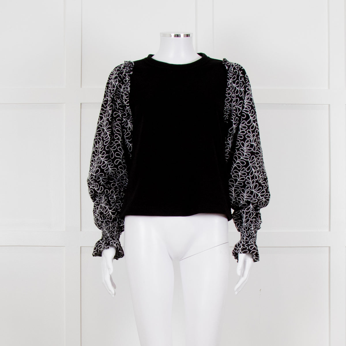 Me + Em Black White Embroidered Sleeves Sweatshirt