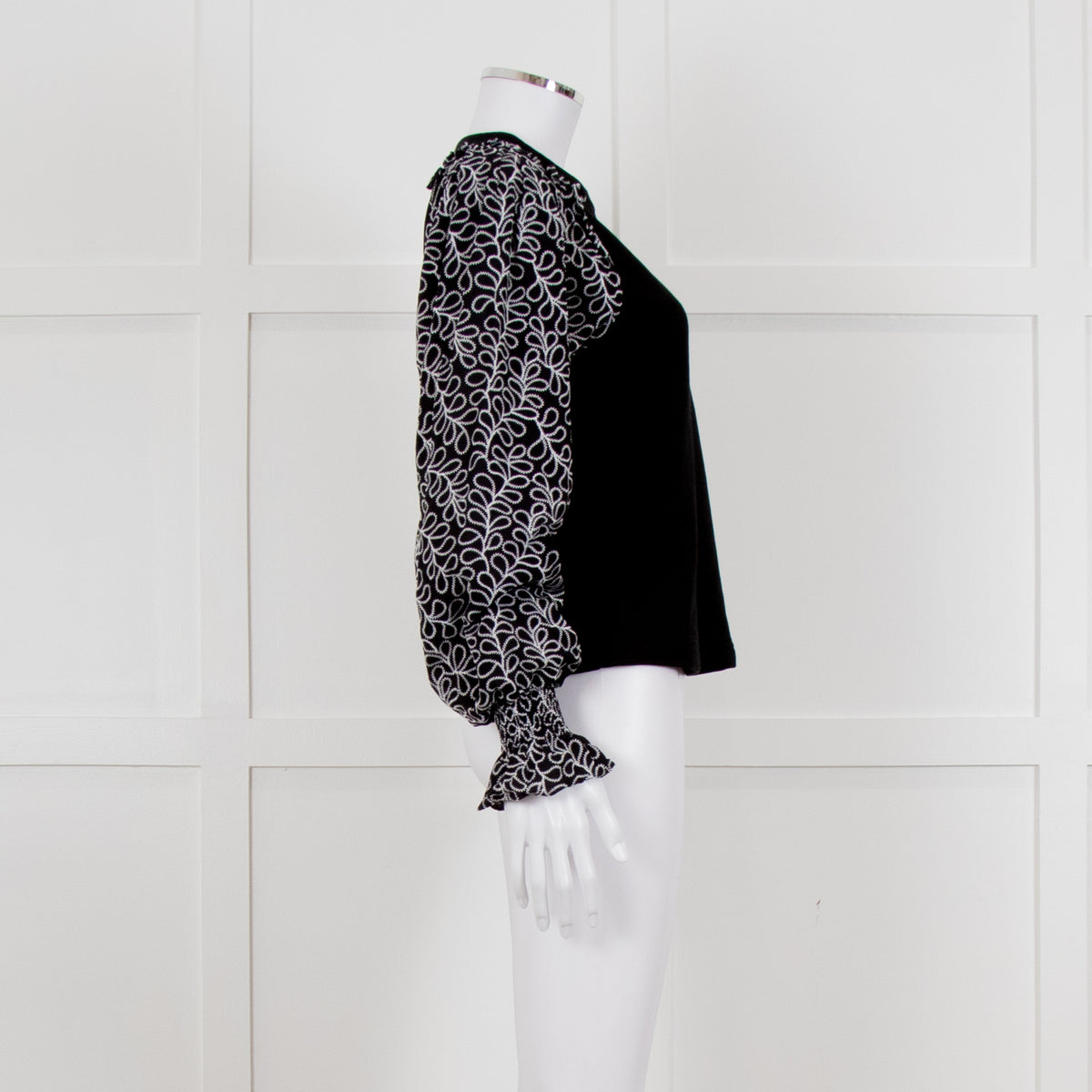 Me + Em Black White Embroidered Sleeves Sweatshirt