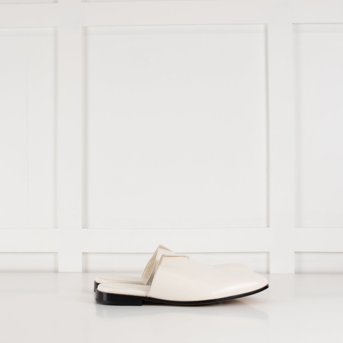 Bottega Veneta Roma White Leather Slippers