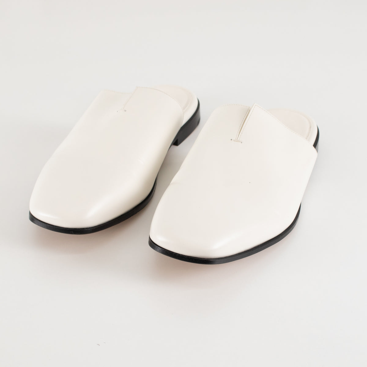 Bottega Veneta Roma White Leather Slippers