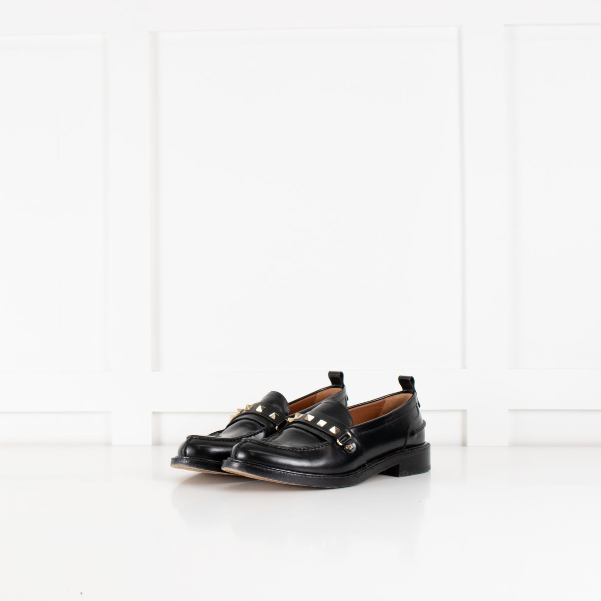 Valentino Garavani Black Rockstud Loafer