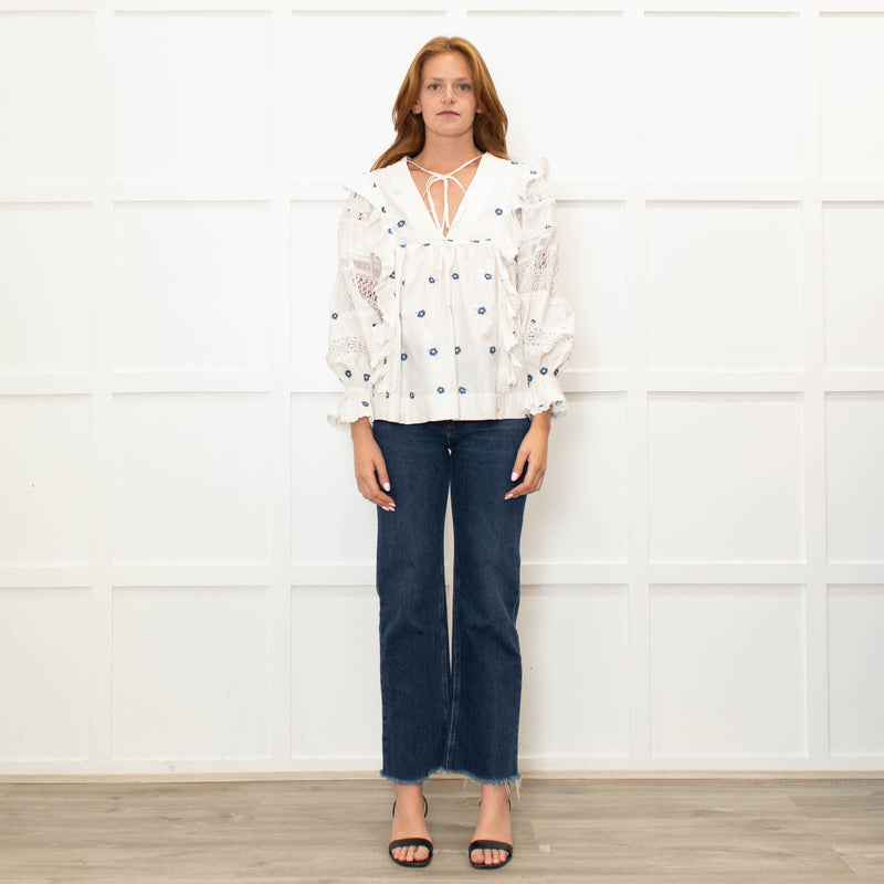 Lug Von Siga Cream Blue Flower Embroidered Lace Detailed Sleeved Top