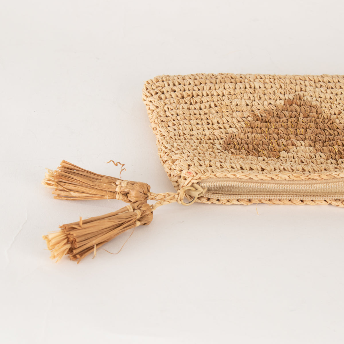 Aerin Small Heart Raffia Zip Pouch