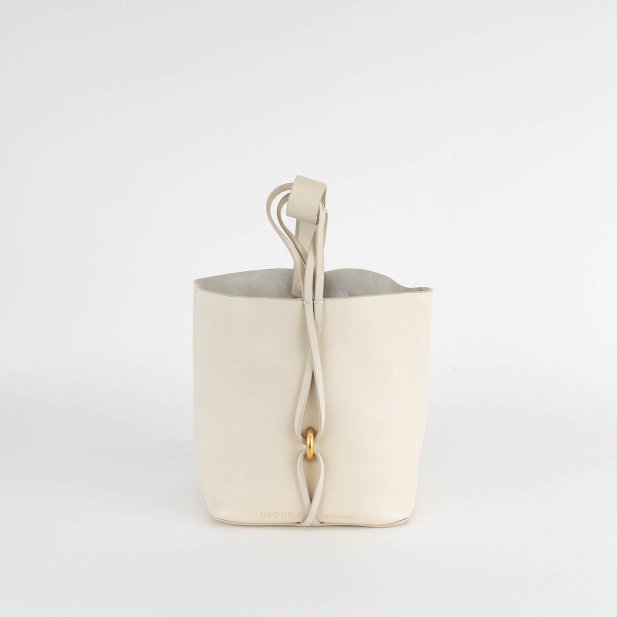 NEOUS Small Bucket Bag In Cream Leather
