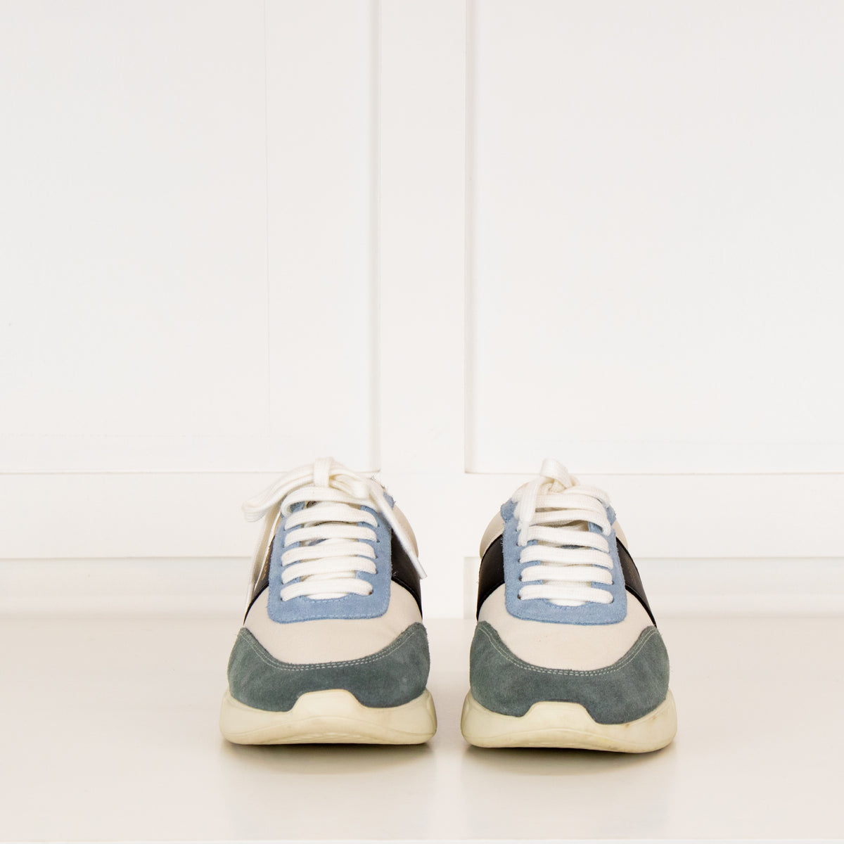Axel Arigato Genesis Trainers