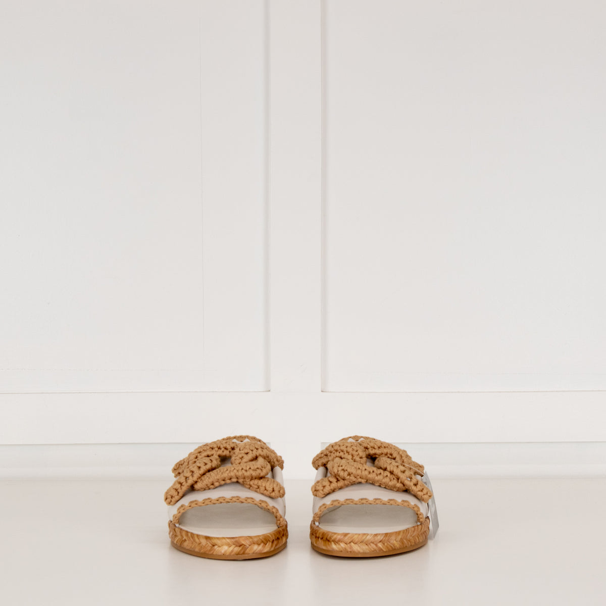 Tods Cream Beige Raffia Flat Slides