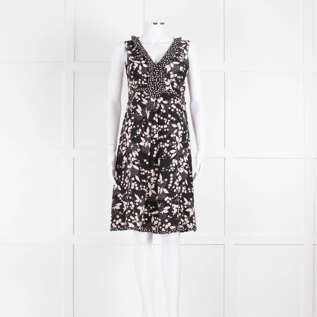 Weekend Max Mara Black Cream Floral Sleeveless Dress