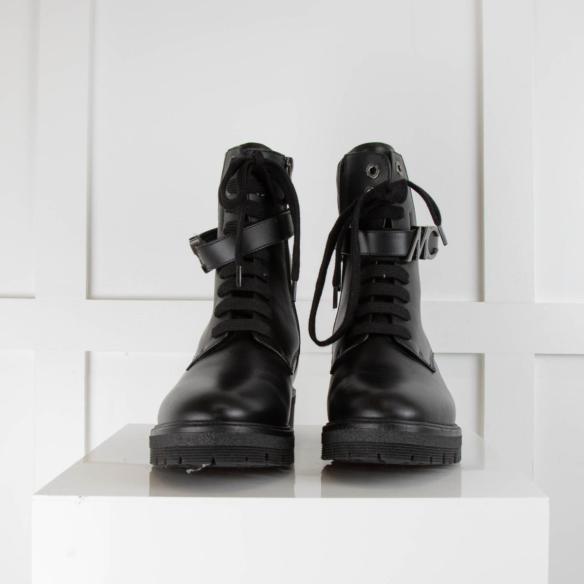 Marc Cain Black Leather Ankle Boot