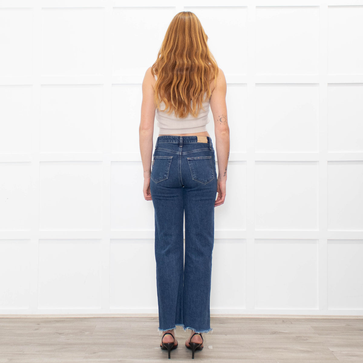 Allude Beige Cashmere Cropped Sleeveless Vest