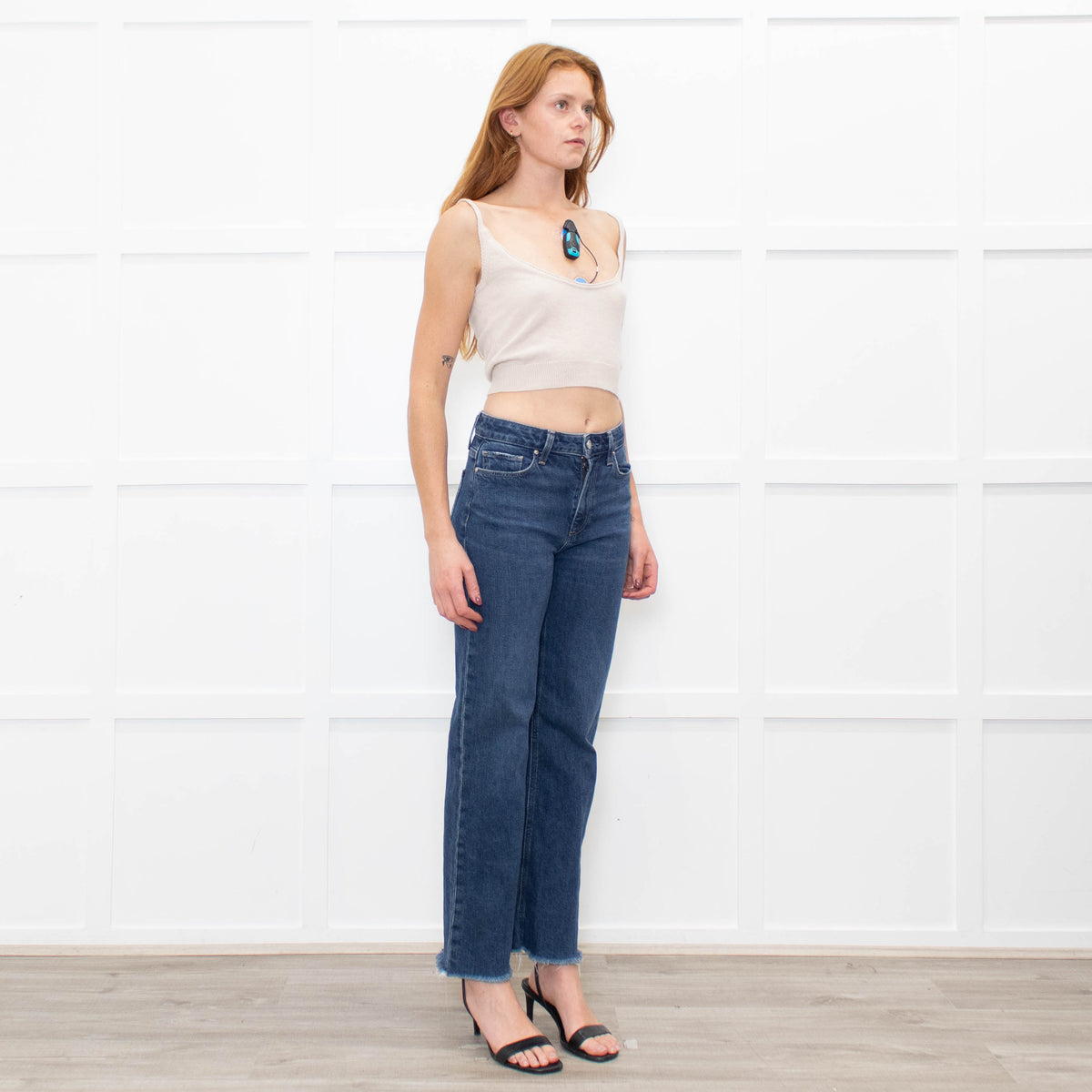 Allude Beige Cashmere Cropped Sleeveless Vest