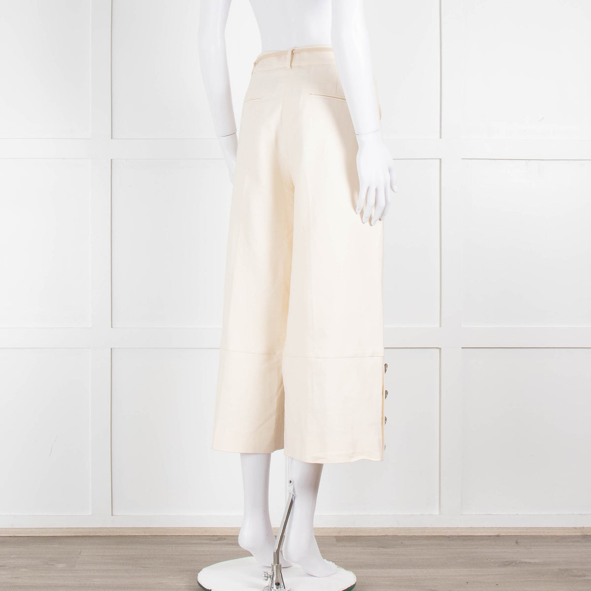 Weekend Max Mara Cream Wide Leg Silver Button Cropped Trousers