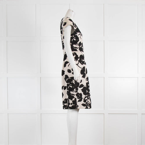 Weekend Max Mara Beige Black Floral Jersey Short Sleeve Dress