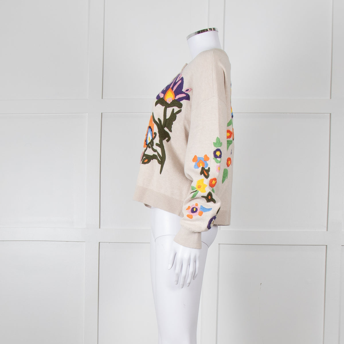 Alice & Olivia Cream Cardigan With Floral Embroidered Flowers
