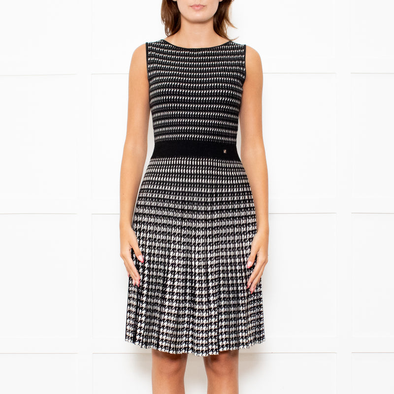 Carolina Herrera Black Ivory Hounds Tooth Check Knitted Dress