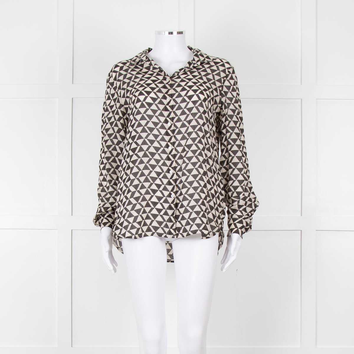 Weekend Max Mara Black And Cream Triangle Pattern Shirt
