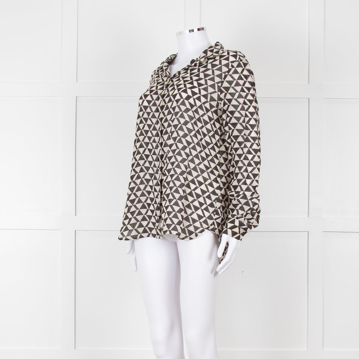 Weekend Max Mara Black And Cream Triangle Pattern Shirt