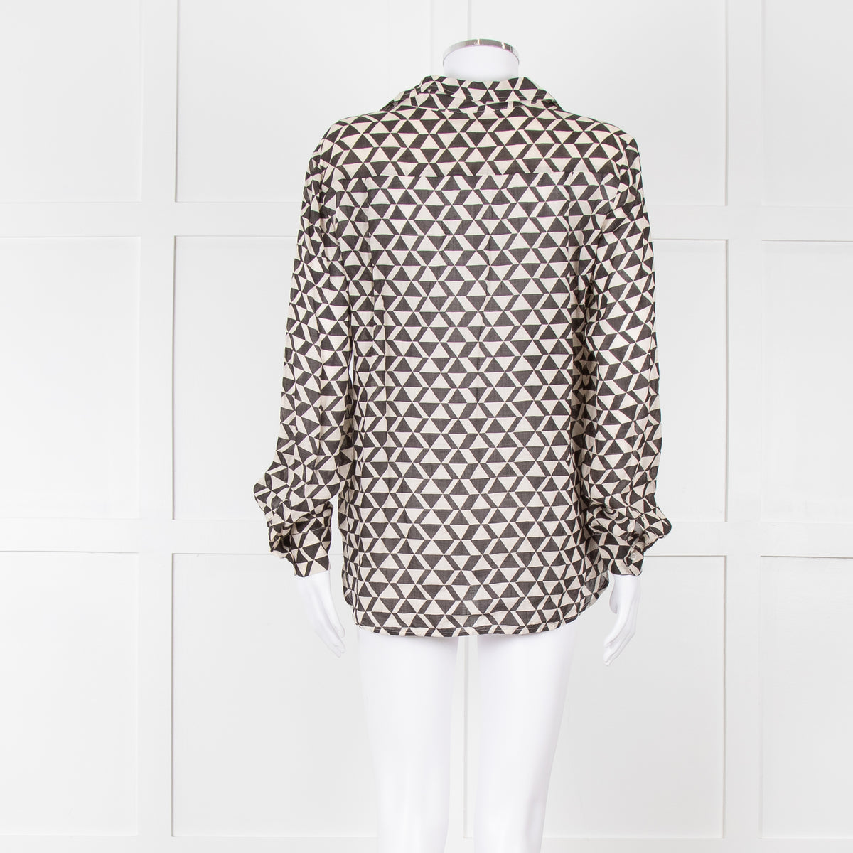 Weekend Max Mara Black And Cream Triangle Pattern Shirt
