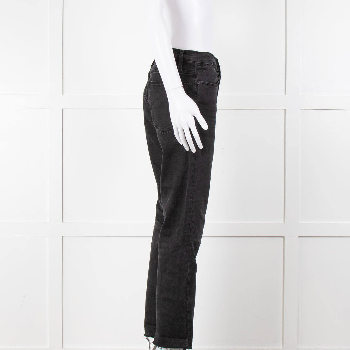Frame Le High Straight Leg Jeans in Washed Black