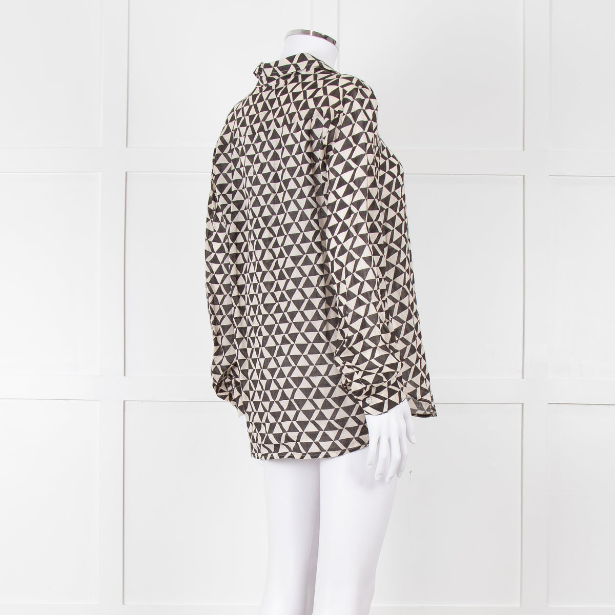 Weekend Max Mara Black And Cream Triangle Pattern Shirt