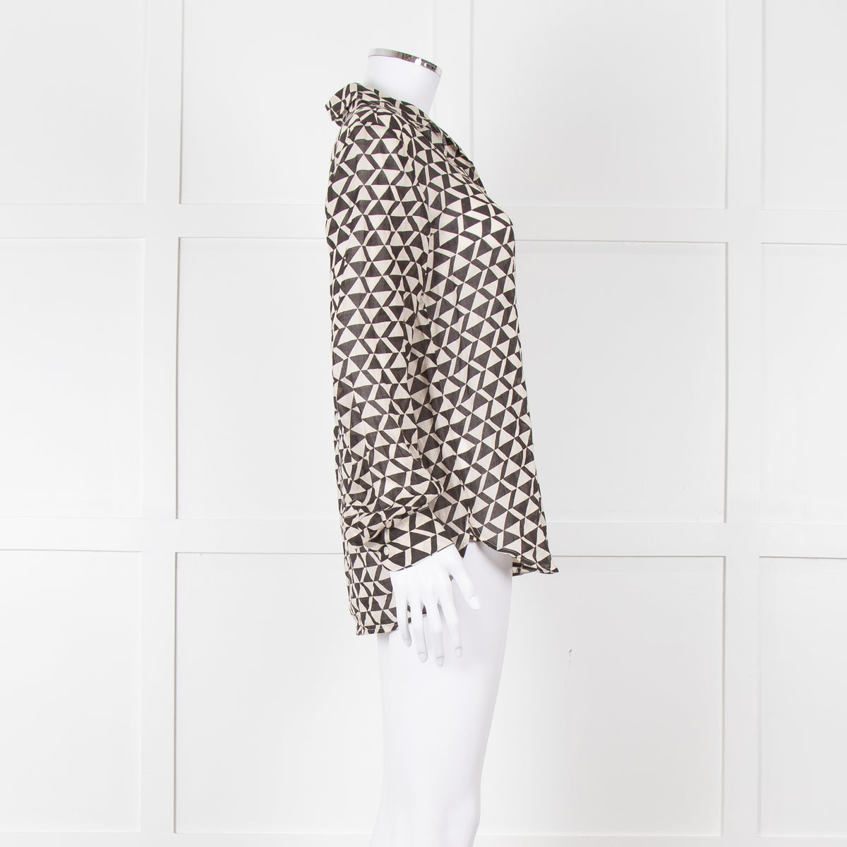 Weekend Max Mara Black And Cream Triangle Pattern Shirt