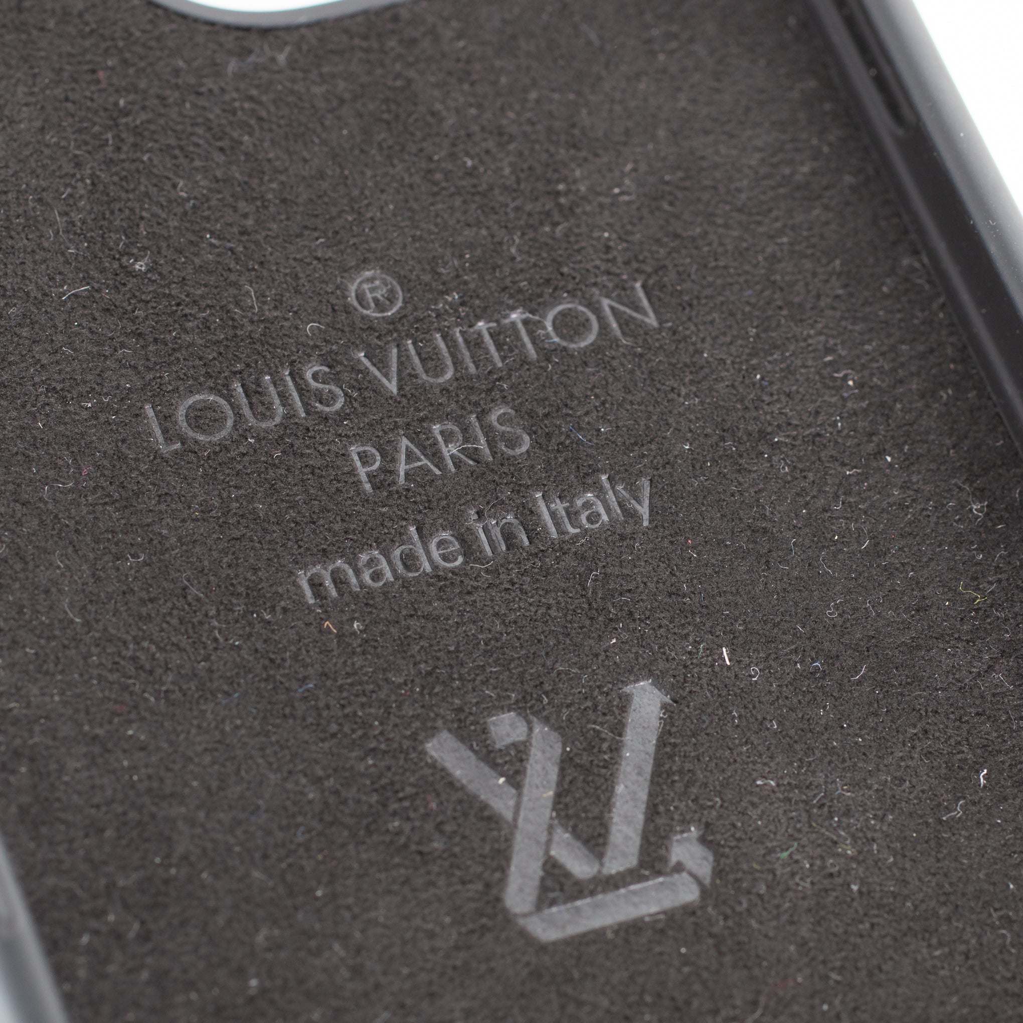 Louis Vuitton》RE-TRUNK IPHONE 14 PRO Pink M82082 