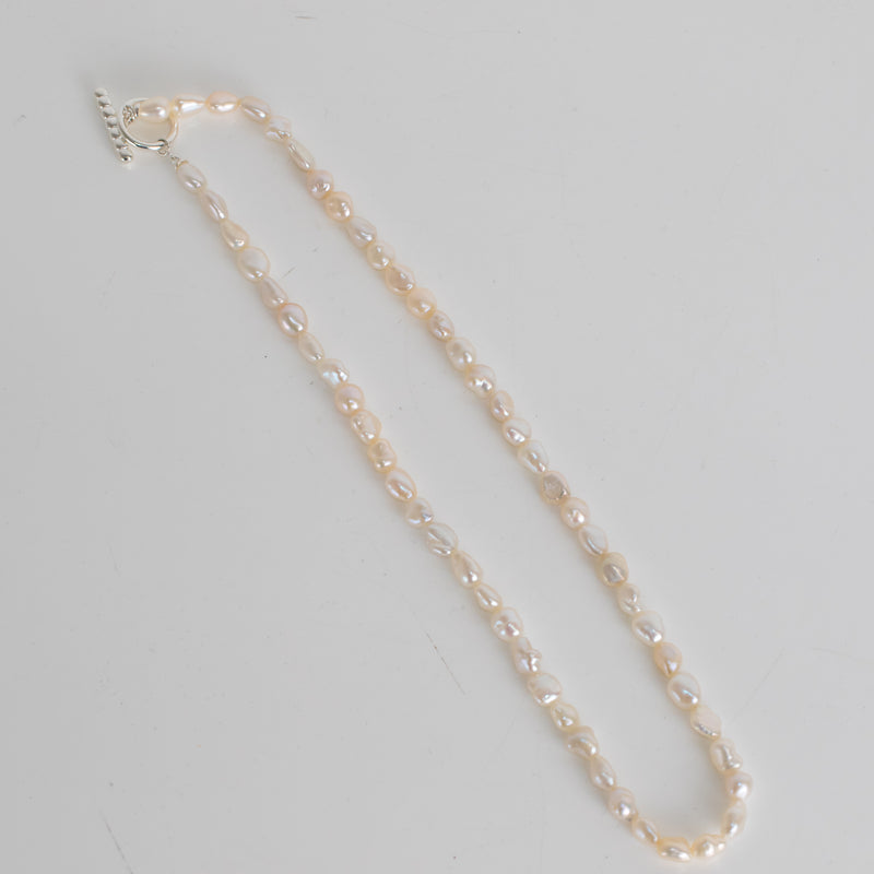 Kirstin Ash Lustre Pearl Choker