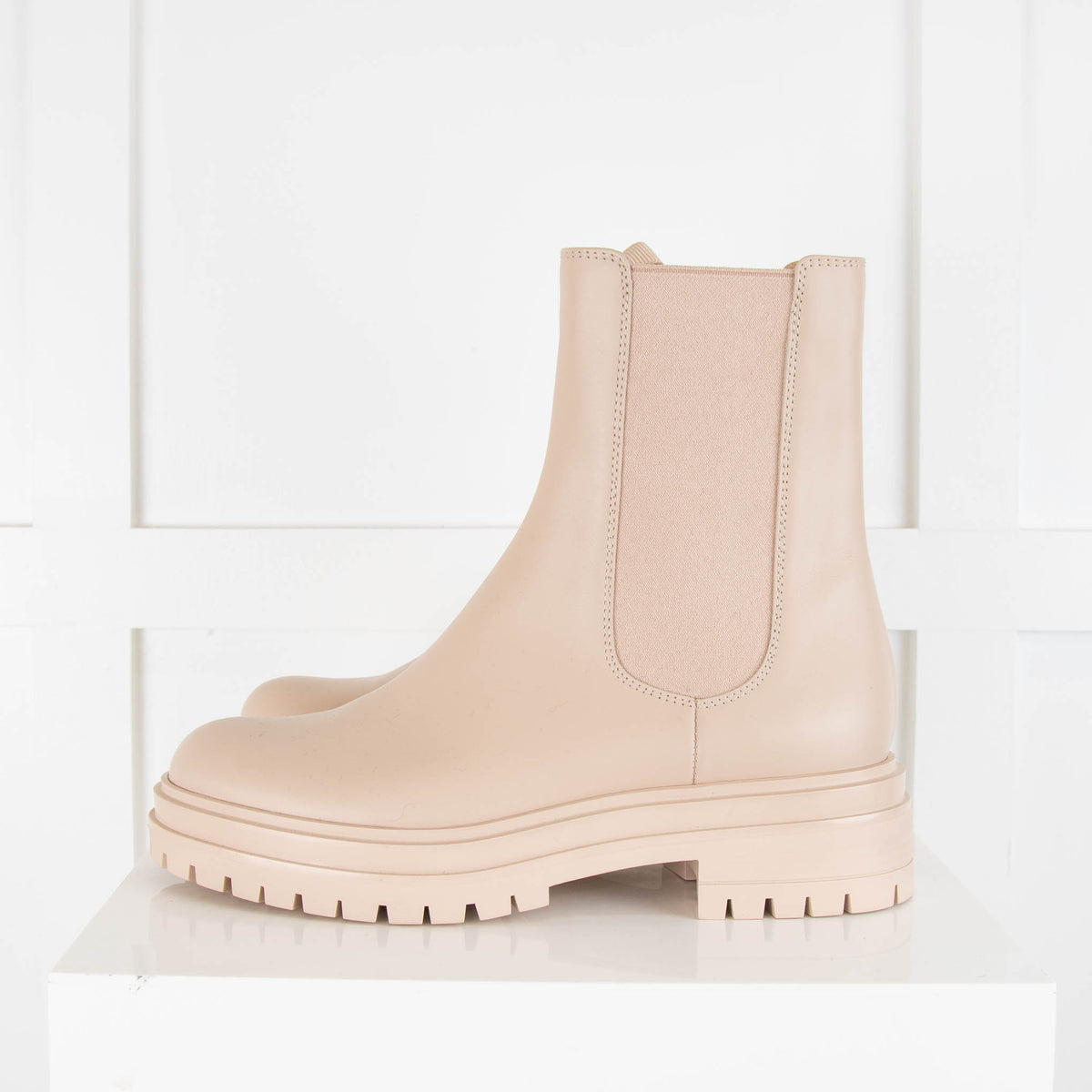 Gianvito Rossi Cream Leather Flat Ankle Boots