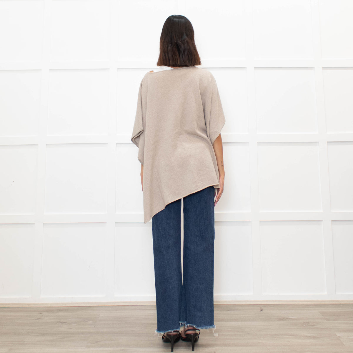 Fabiana Filippi Neutral Beige Silver Bead Trim Knitted Poncho