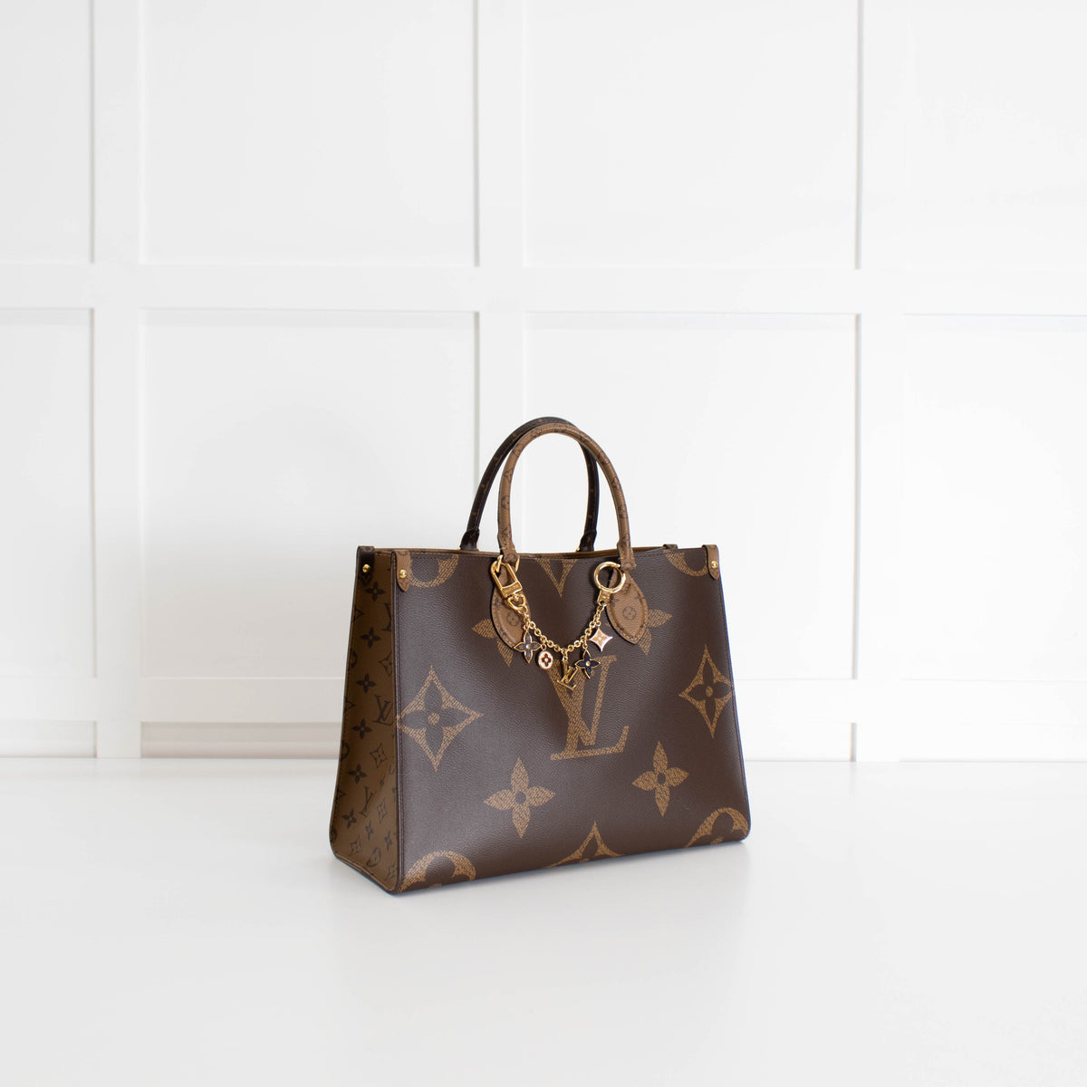 Louis Vuitton Brown Monogram OnTheGo MM Bag With Bag Charm