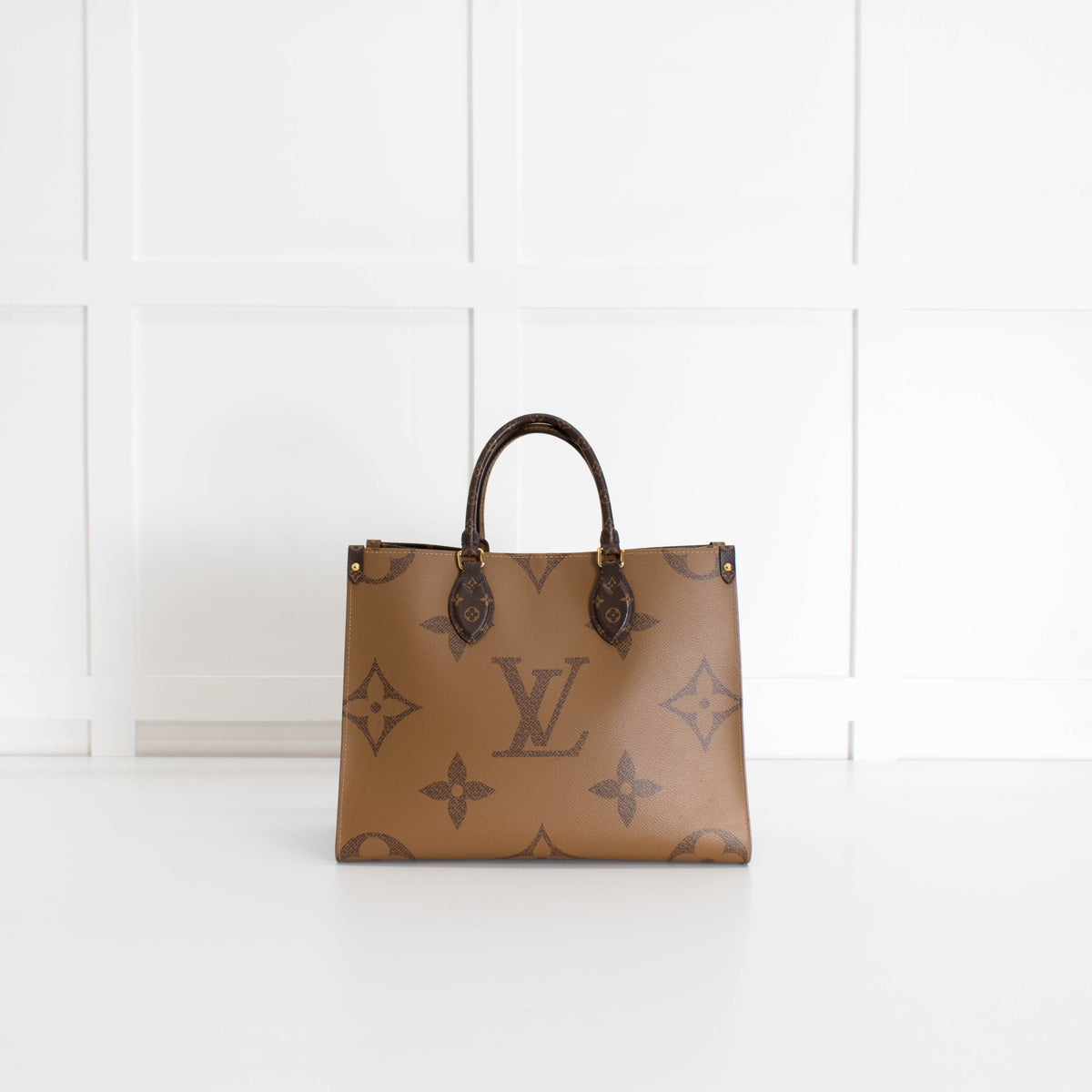Louis Vuitton Brown Monogram OnTheGo MM Bag With Bag Charm