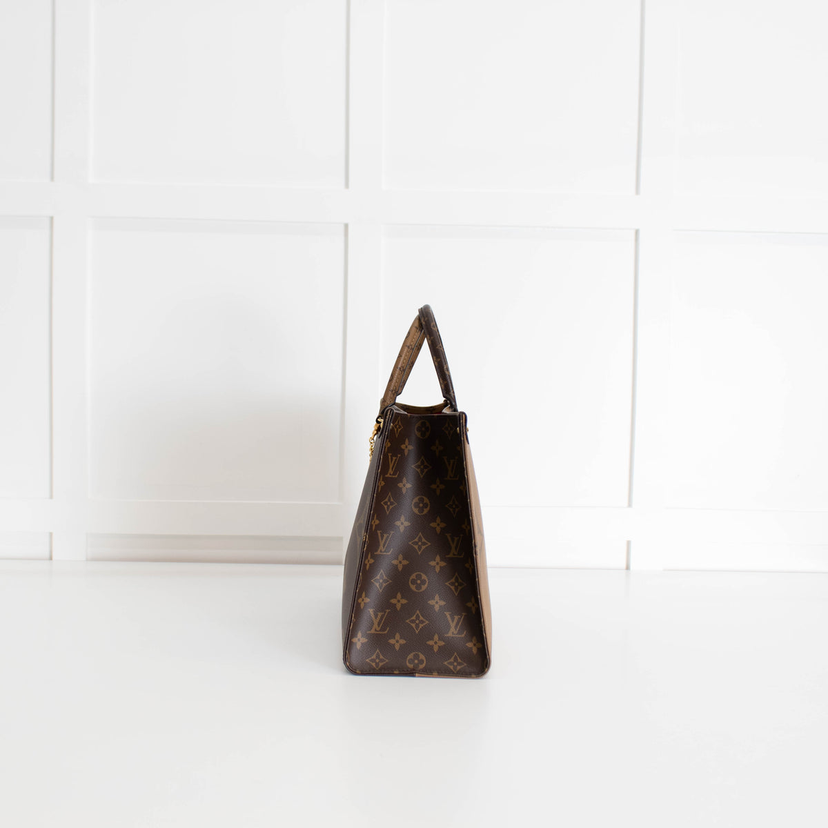 Louis Vuitton Brown Monogram OnTheGo MM Bag With Bag Charm