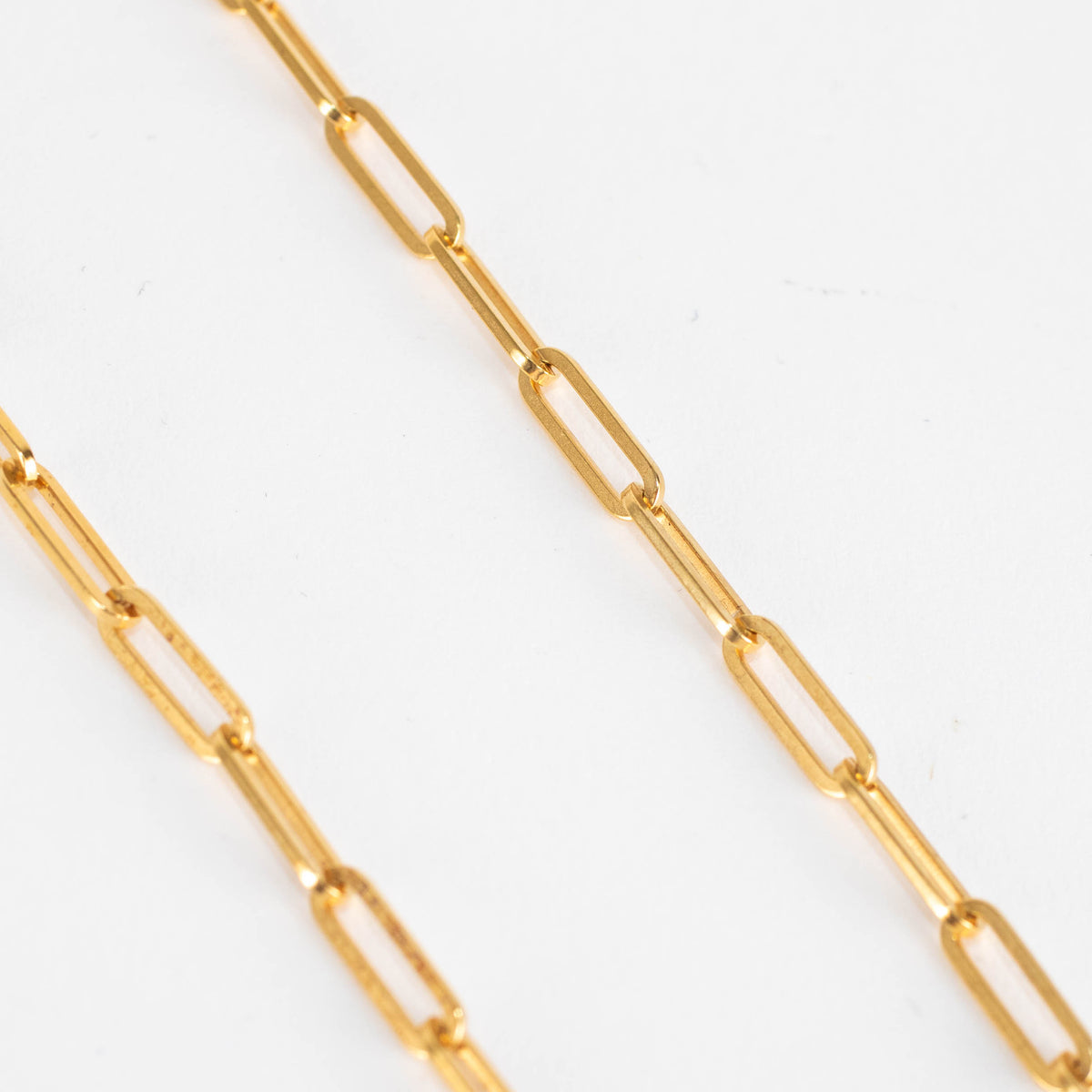 Otiumberg Gold Paperclip Chain with Toggle