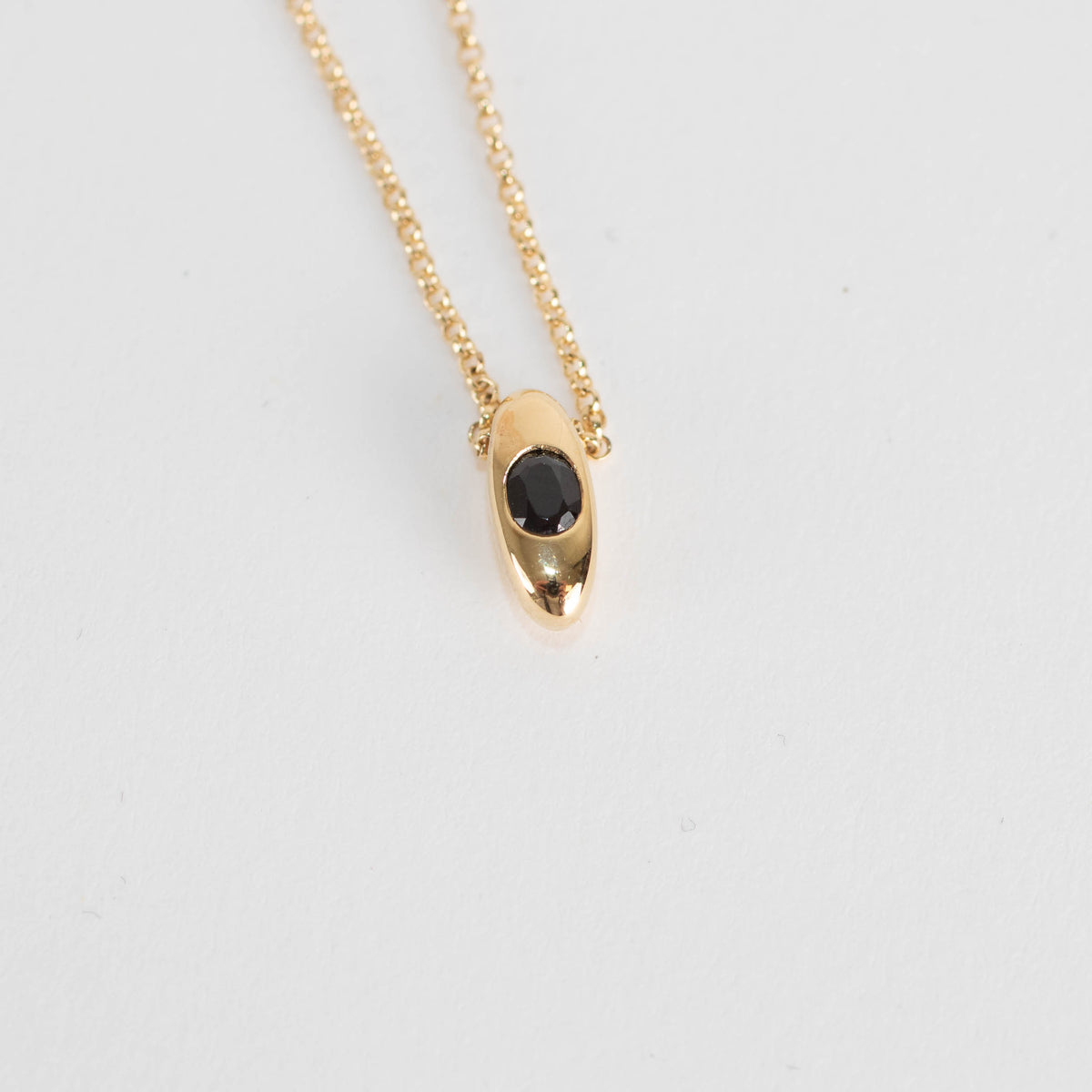 Otiumberg Gold Vermeil Chain with Tear Drop with Onyx stone