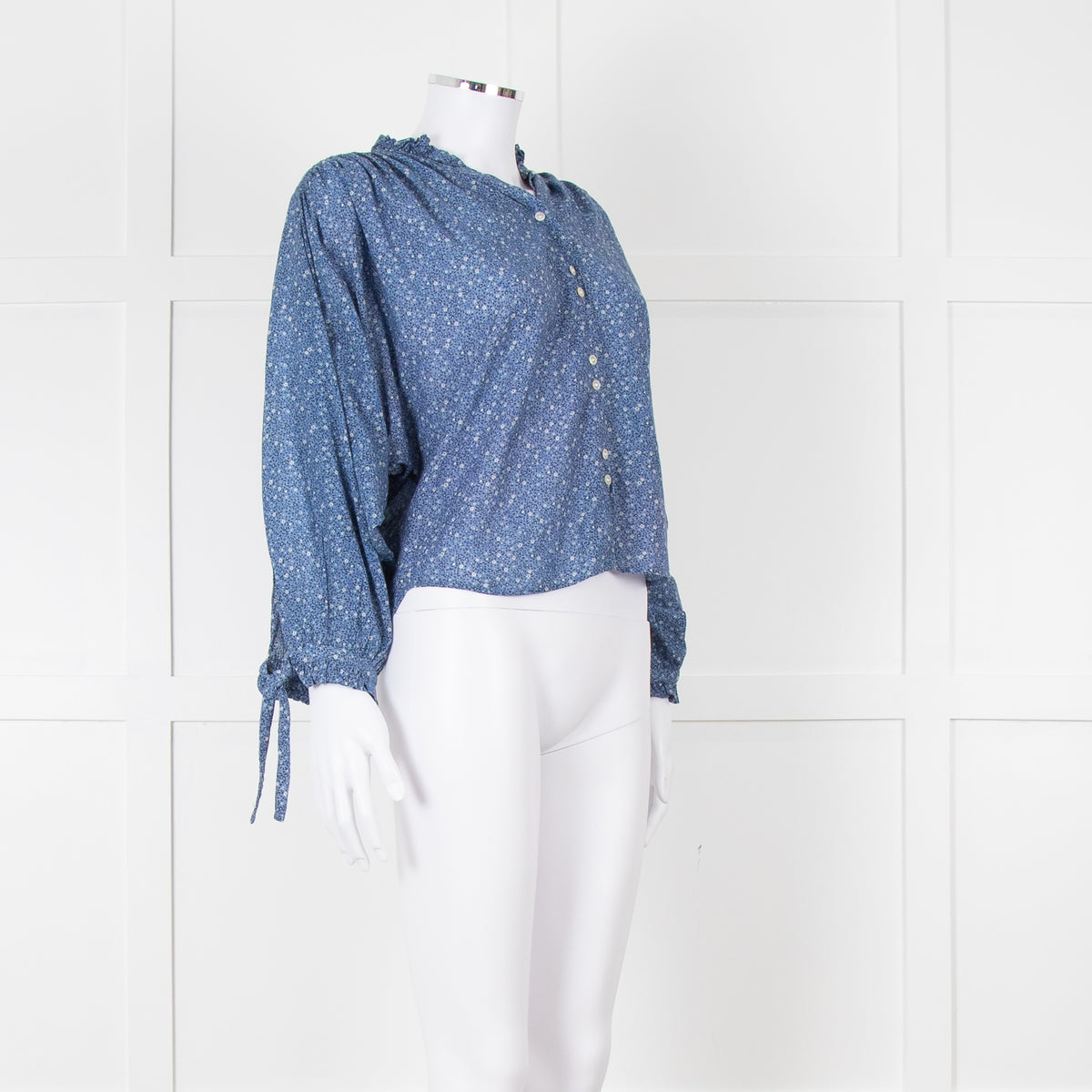Doen Blue Floral Tie Cuff Blouse
