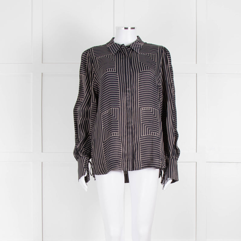 Levete Room Black Neutral Geometric Print Blouse