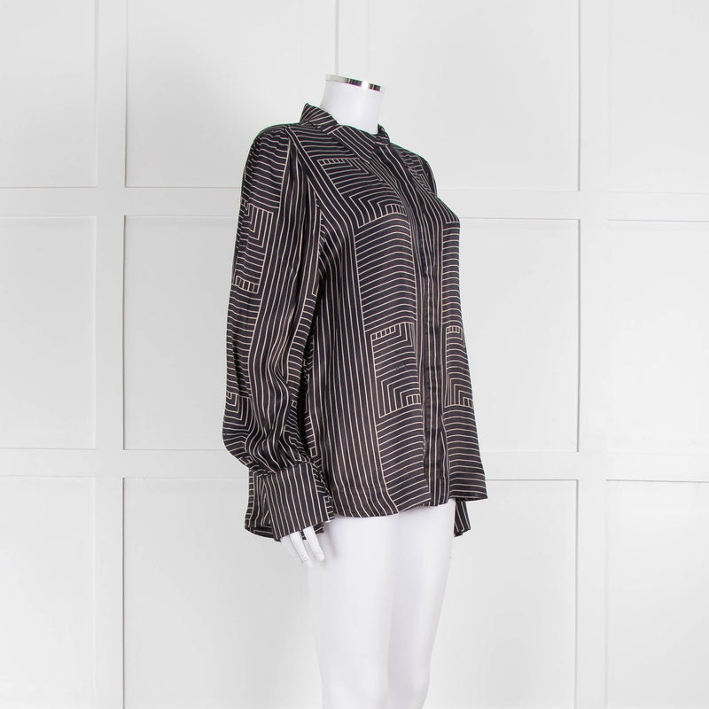 Levete Room Black Neutral Geometric Print Blouse