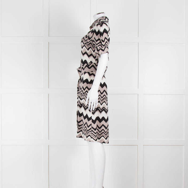 Diane Von Furstenberg Cream Black Zig Zag Belted Short Sleeve Dress
