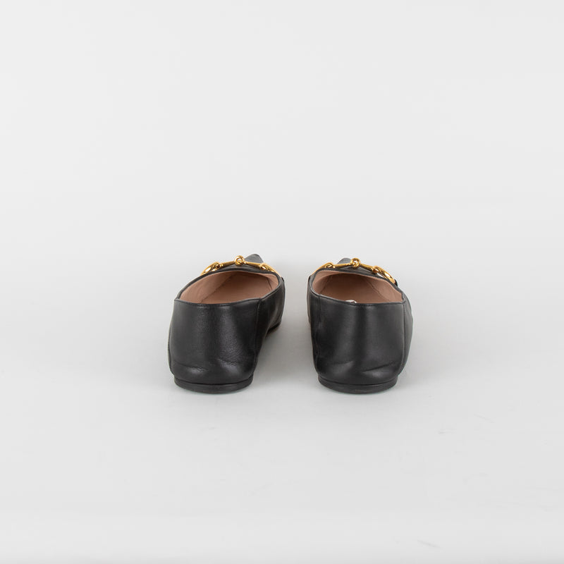 Gucci Black Leather Horsebit Silver Chain Flat Pointy Pumps