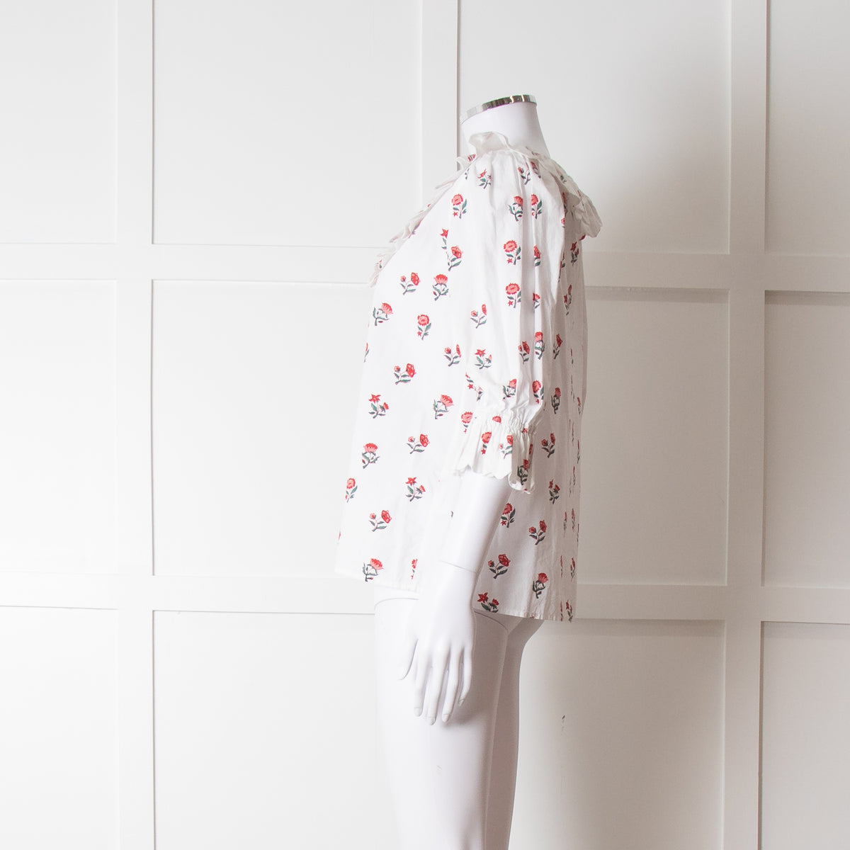 Pink City Prints White Red Blossom Scallop Trim Top