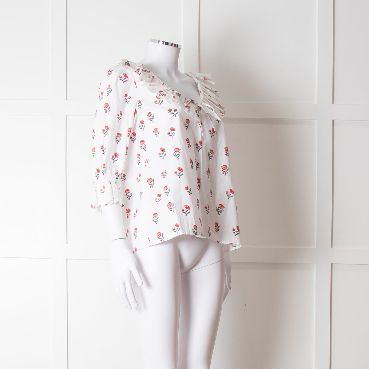 Pink City Prints White Red Blossom Scallop Trim Top