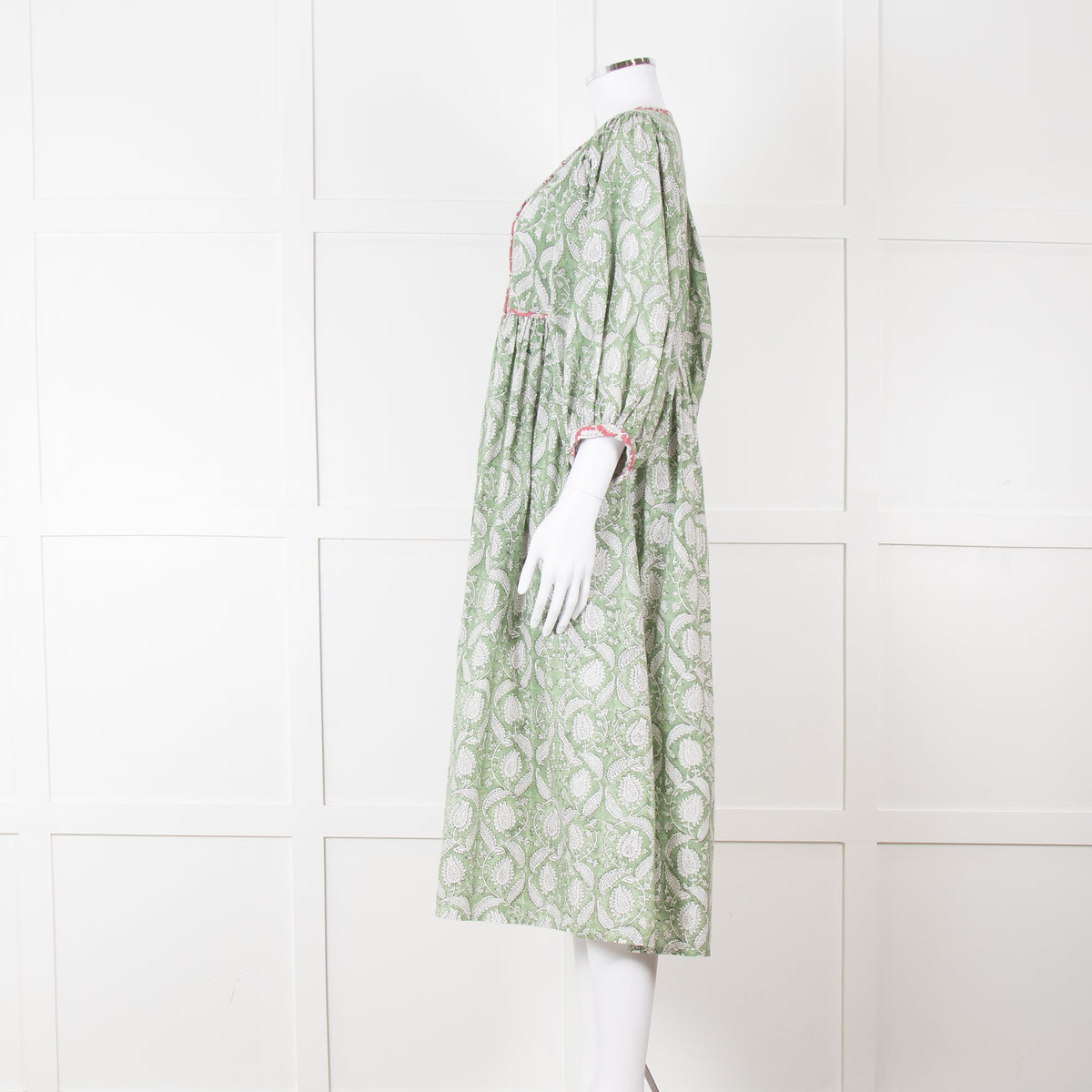Iris Green White Floral Cotton Puff Sleeve Midi Dress