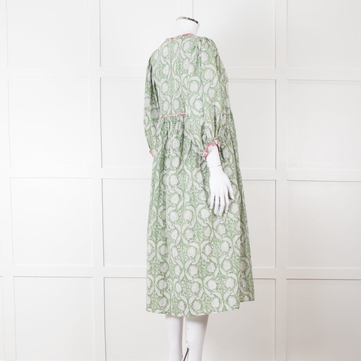 Iris Green White Floral Cotton Puff Sleeve Midi Dress