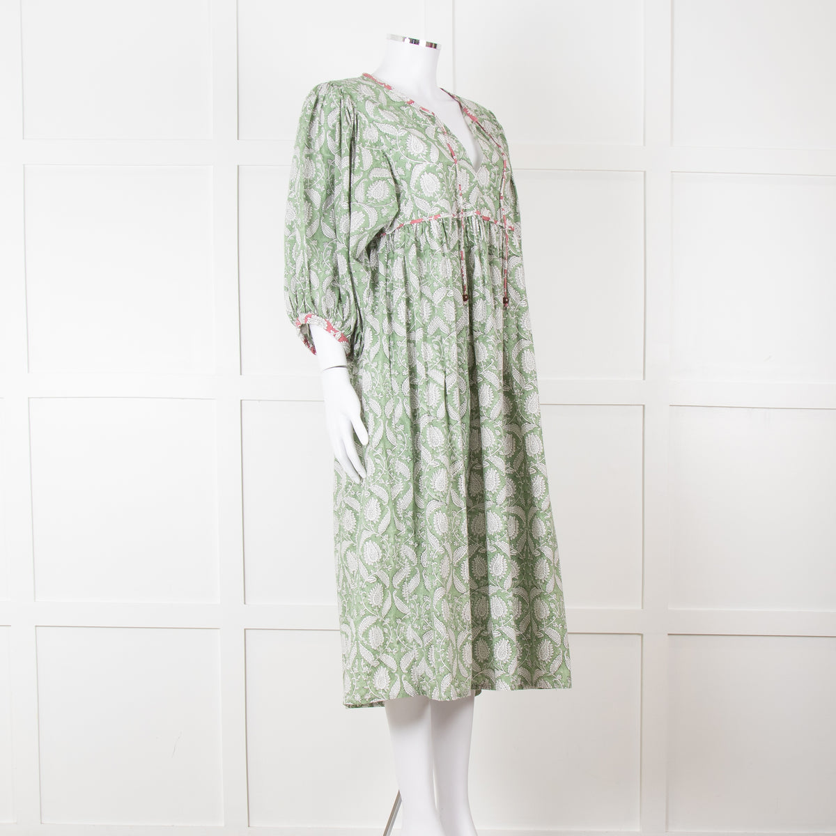 Iris Green White Floral Cotton Puff Sleeve Midi Dress