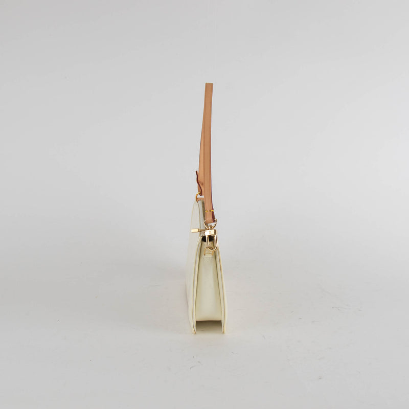 Louis Vuitton Cream Vernis Lexington Pochette Bag