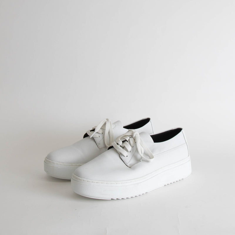 Eileen Fisher White Leather Lace Up Trainers