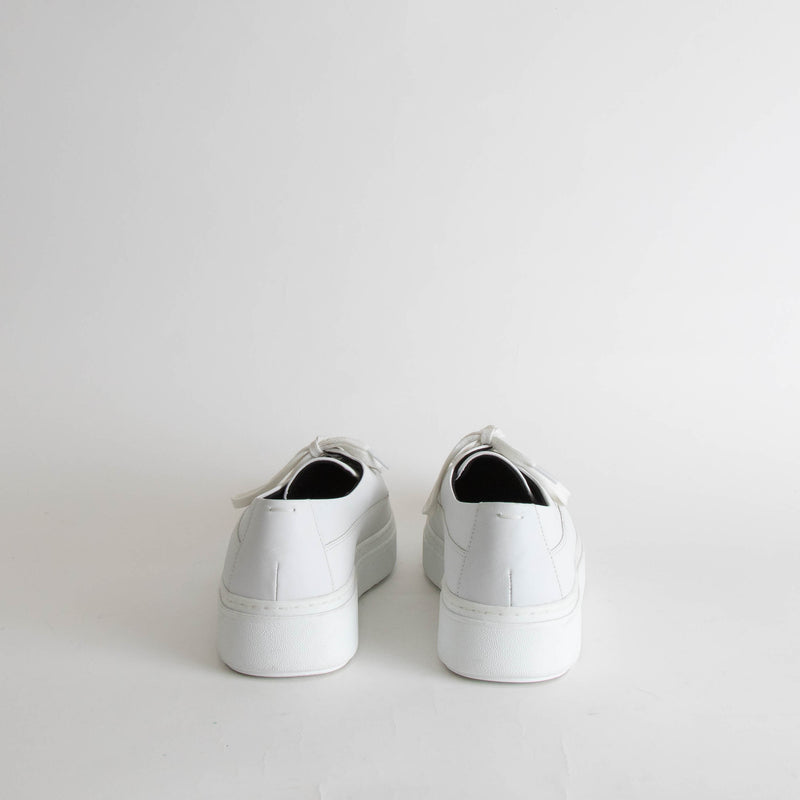 Eileen Fisher White Leather Lace Up Trainers