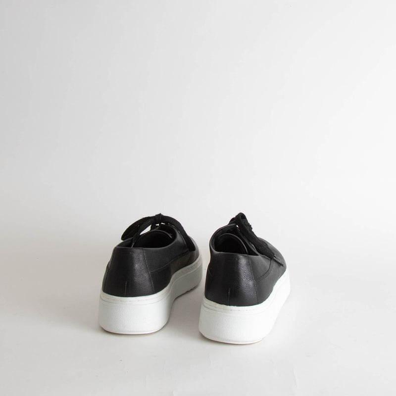 Eileen Fisher Black Leather Lace Up Trainers